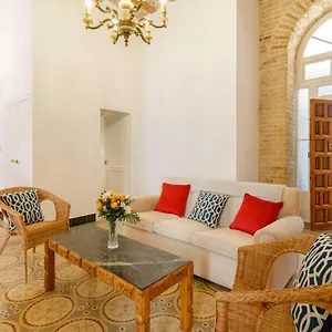 https://casa-del-coleccionista-gaditano.hotelsincadiz.net