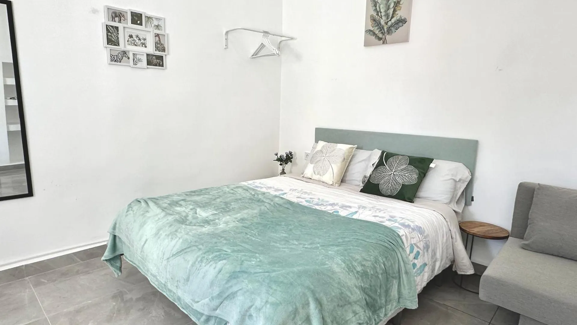 Jara Home Malaga Centro 0*,  Spain